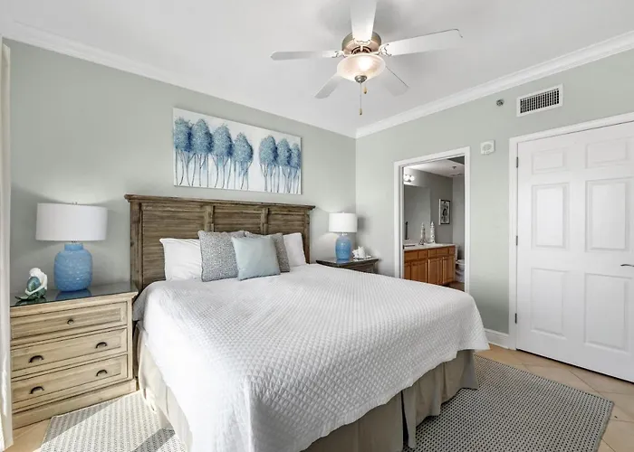 Holiday home Crystal Shores West Unit 701 *