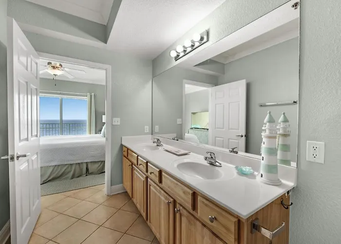 Crystal Shores West Unit 701 Holiday home