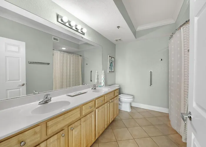 Crystal Shores West Unit 701